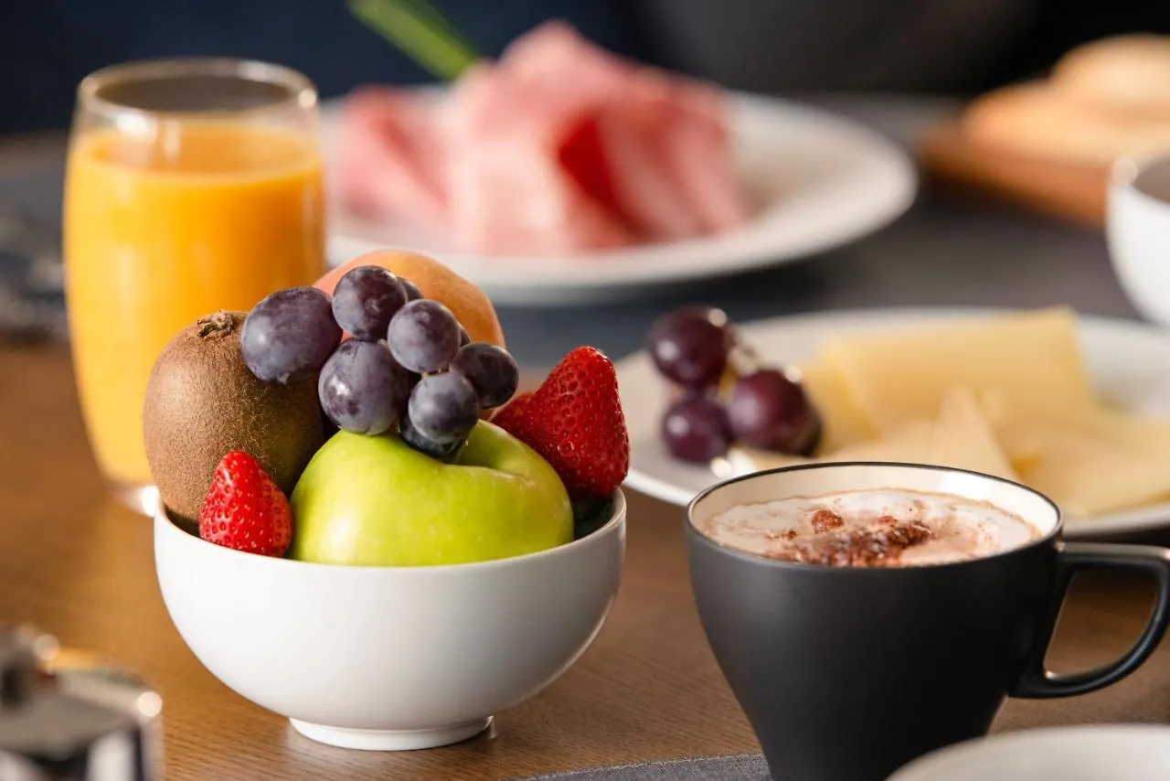 Mercure Geneva Airport Meyrin Hotel