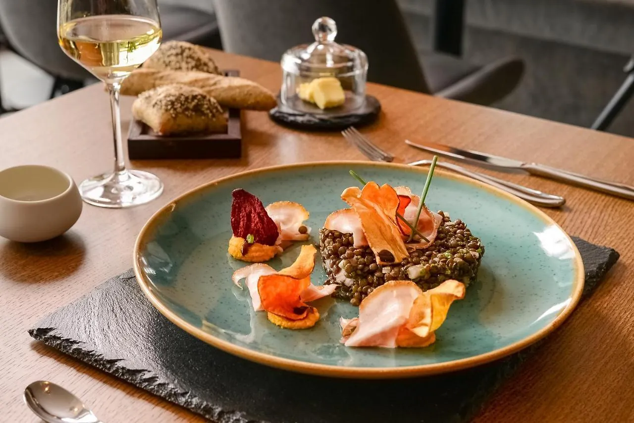 Mercure Geneva Airport Meyrin Hotel