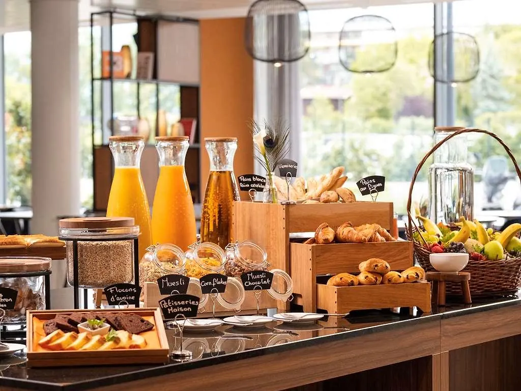 Mercure Geneva Airport Meyrin Hotel