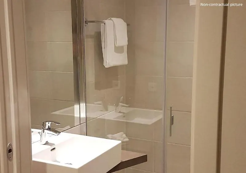 Mercure Geneva Airport Meyrin Hotel