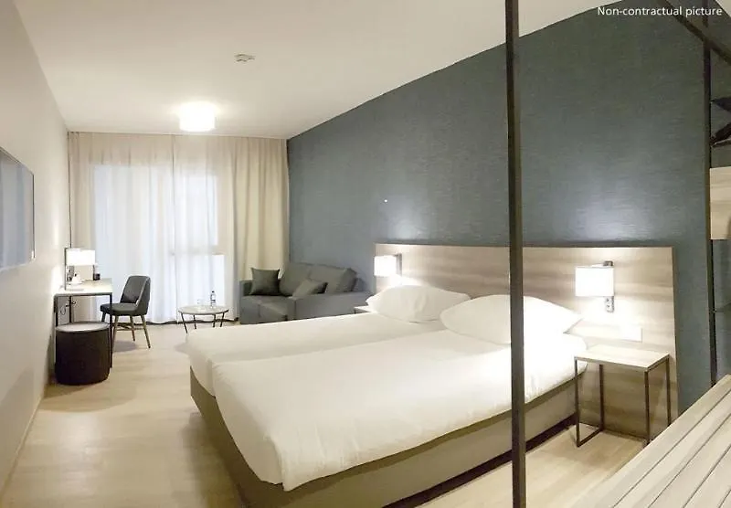 Mercure Geneva Airport Meyrin Hotel